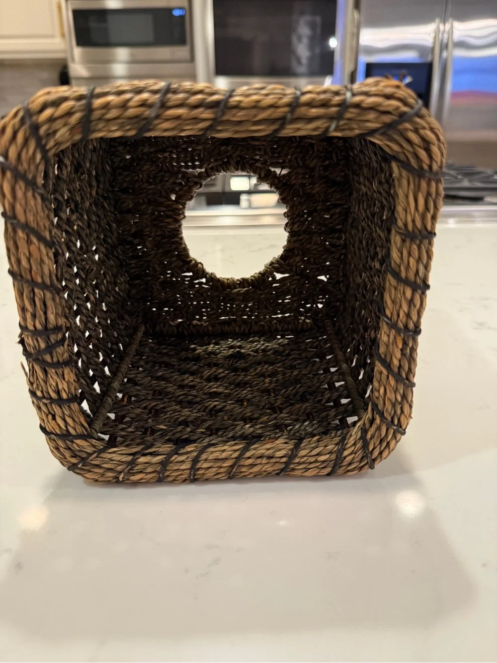 Handwoven Seagrass Tissue Box Cover | Rustic Farmhouse Coastal Decor